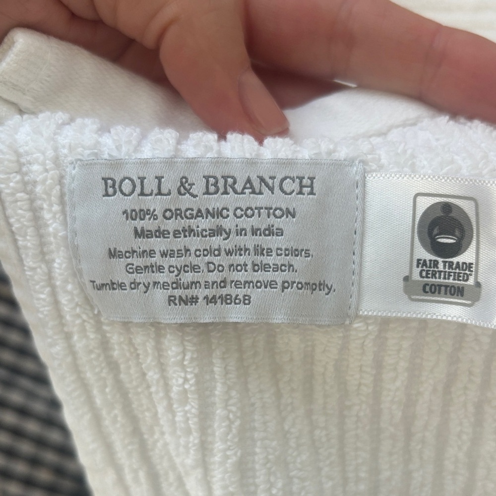 Boll & Branch Luxurious White Ribbed Bath Towel - Picture 3 of 5